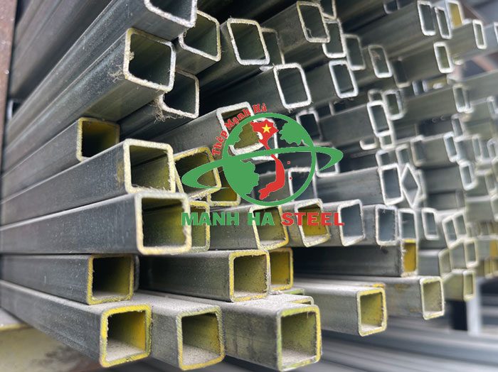 Thép hộp 14x14 có chiều dài tiêu chuẩn là 6m và 12m