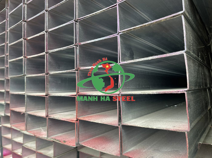 Sắt hộp 50x100 được sản xuất trong dây chuyền hiện đại, đảm bảo chất lượng