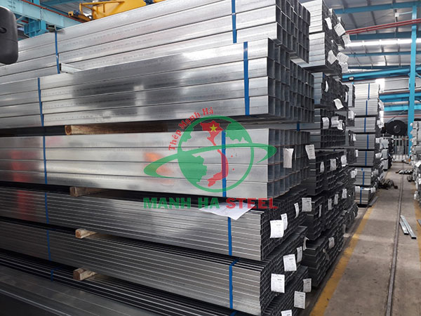 Kho thép hộp vuông mạ kẽm Minh Ngọc luôn có sẵn hàng