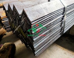 Sắt V50x50 có nhiều ưu điểm ứng dụng cao trong nhiều lĩnh vực đời sống