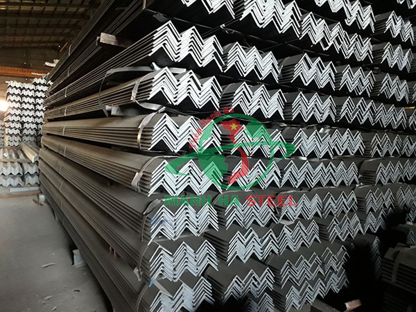 Kho thép V Quyền Quyên luôn có sẵn hàng để giao cho quý khách