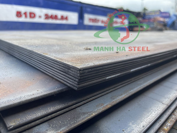 Thép tấm loại một loại thép có dạng miếng có thành phần chính là Cacbon, Silic, Mangan,...