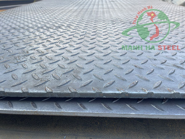 Thép tấm gân chống trượt
