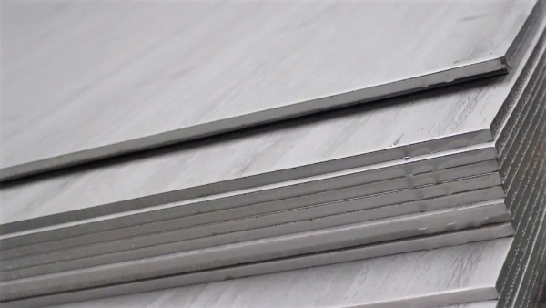 Tấm inox 8mm hiện nay được Vật Liệu Xây Dựng cung cấp giá cạnh tranh