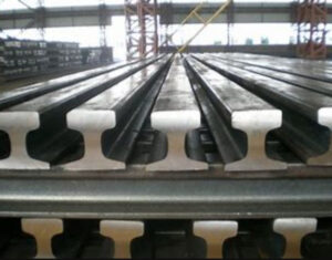 Liên hệ hotline thép mạnh hà để được nhân viên tư vấn mua hàng với giá tốt 