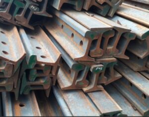 Thép ray QU100 Được nhập khẩu từ Trung Quốc, Nhật Bản, Ấn Độ