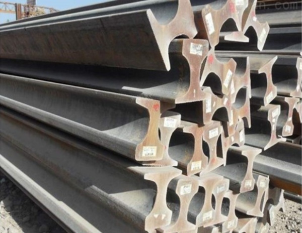 giá thép ray QU100 sẽ được giảm một phần giúp tiết kiệm chi phí đầu tư